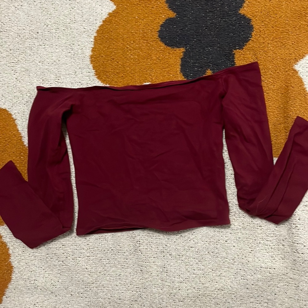 Garage off the shoulder long sleeve size xs